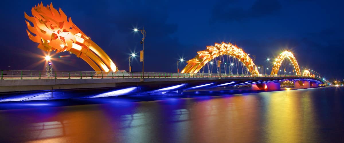 Da Nang que incluye un puente, vida nocturna y escenas nocturnas
