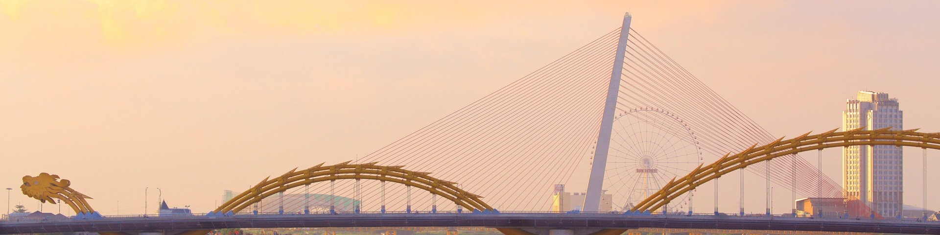 Da Nang which includes a bridge and modern architecture