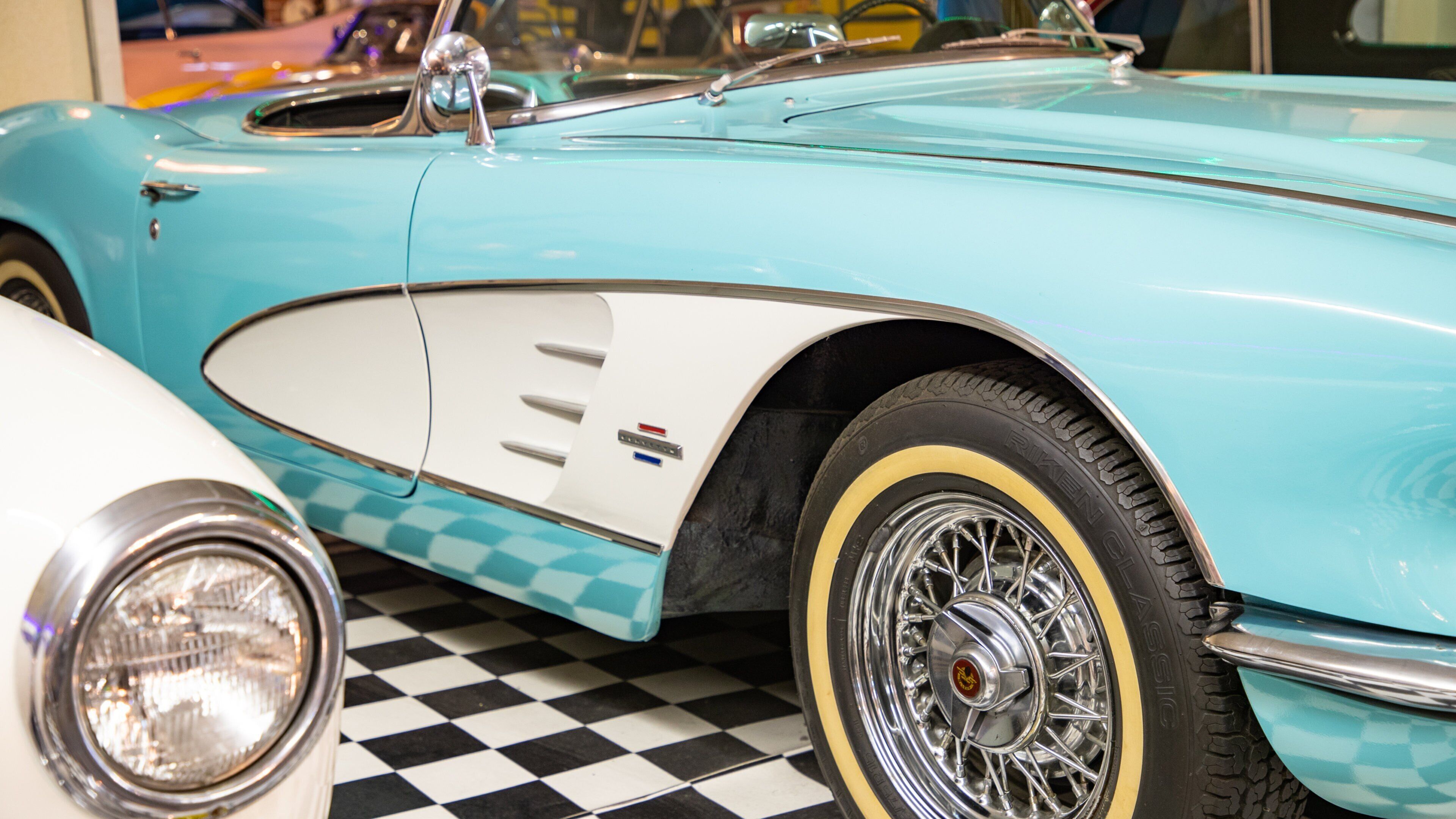 Yufuin Retro Motor Museum showing heritage elements and interior views