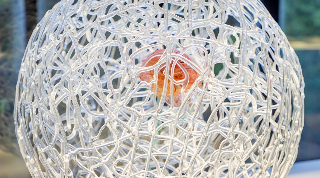 Hidatakayama Museum of Art which includes outdoor art