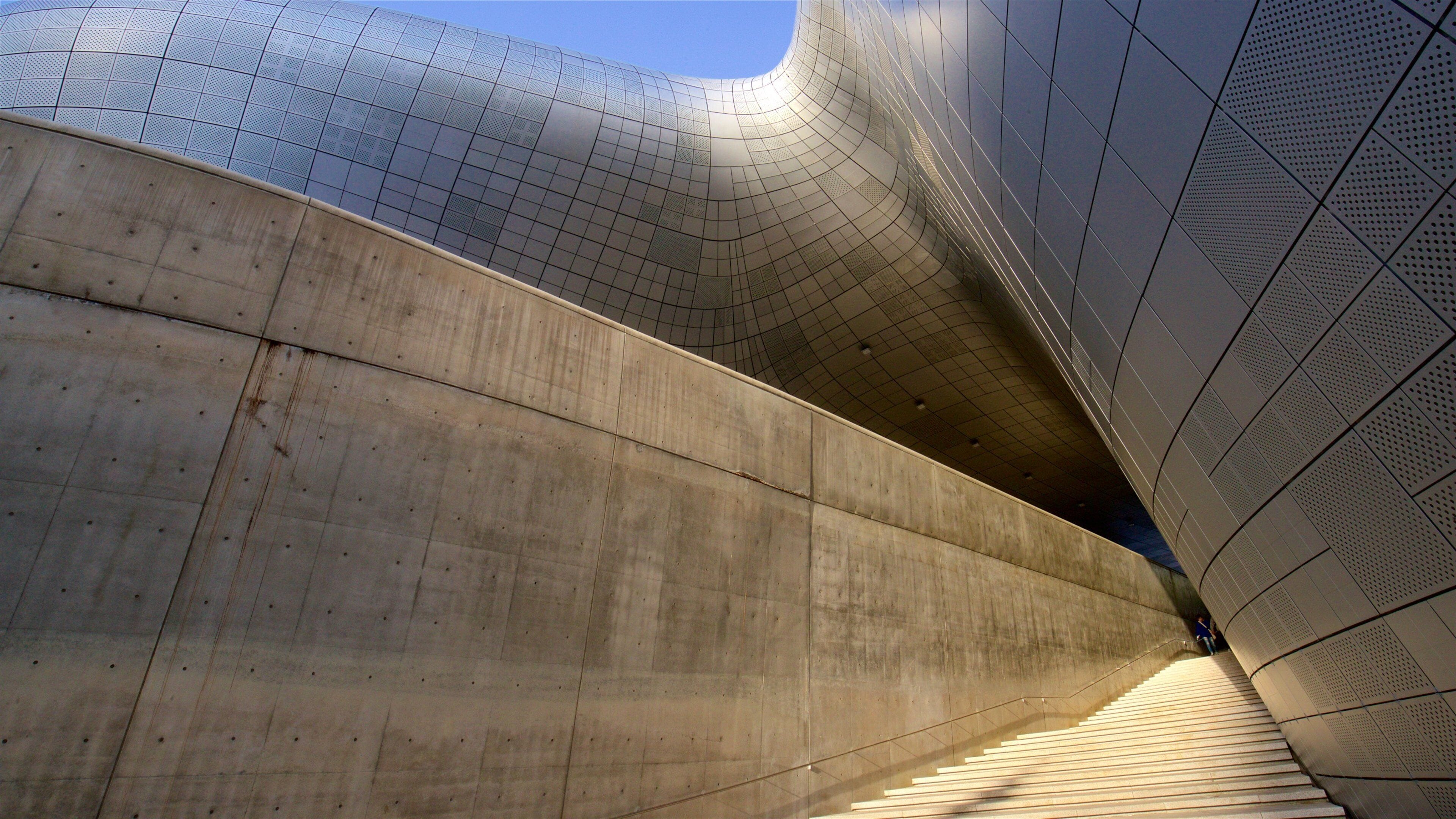 Dongdaemun Design Plaza featuring modern architecture
