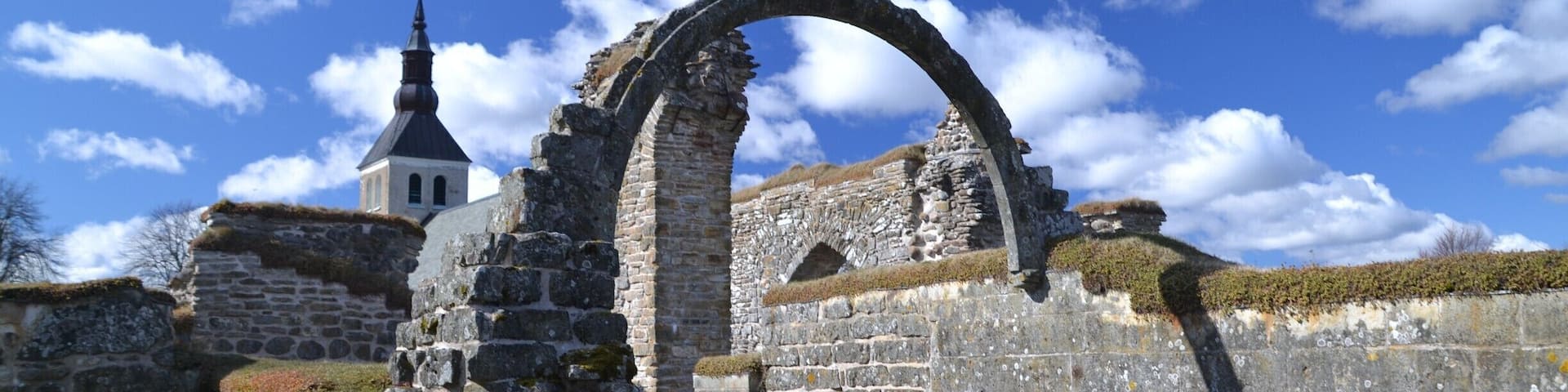Ruins of an old nunnery in Gudhem, which translates to "God Home", located in the west of Sweden. This area is filled with sights. Not only ruins like this, there are also graves and rune stones from the bronze age all around... An area seldom visited by foreign tourists.
#sweden #ruins #roadtrip #Blue