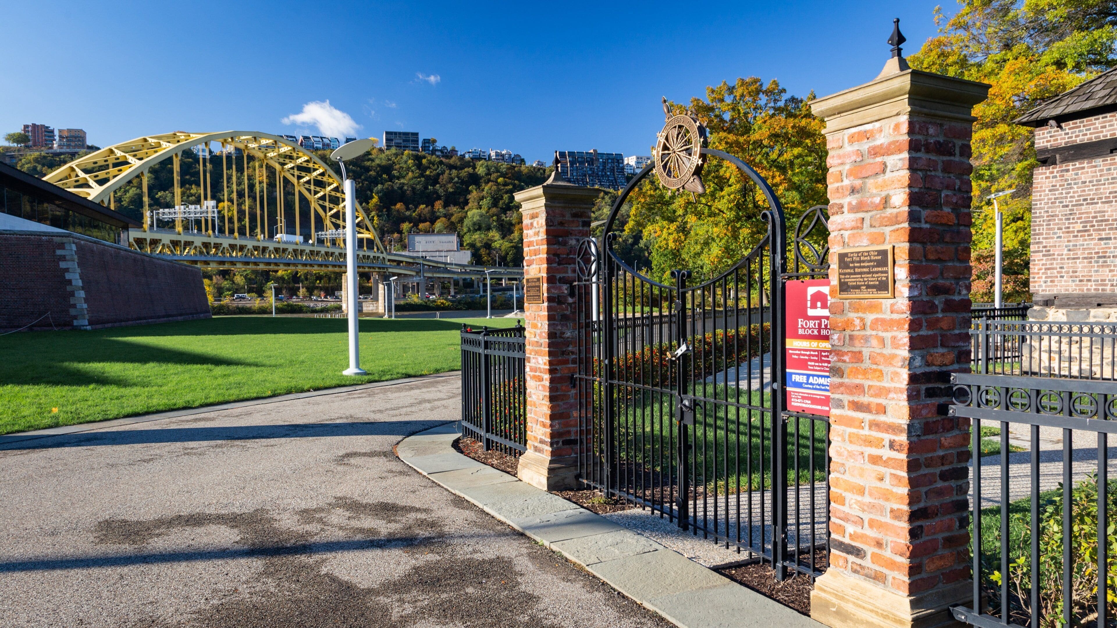 Fort Pitt Block House showing a bridge and a garden