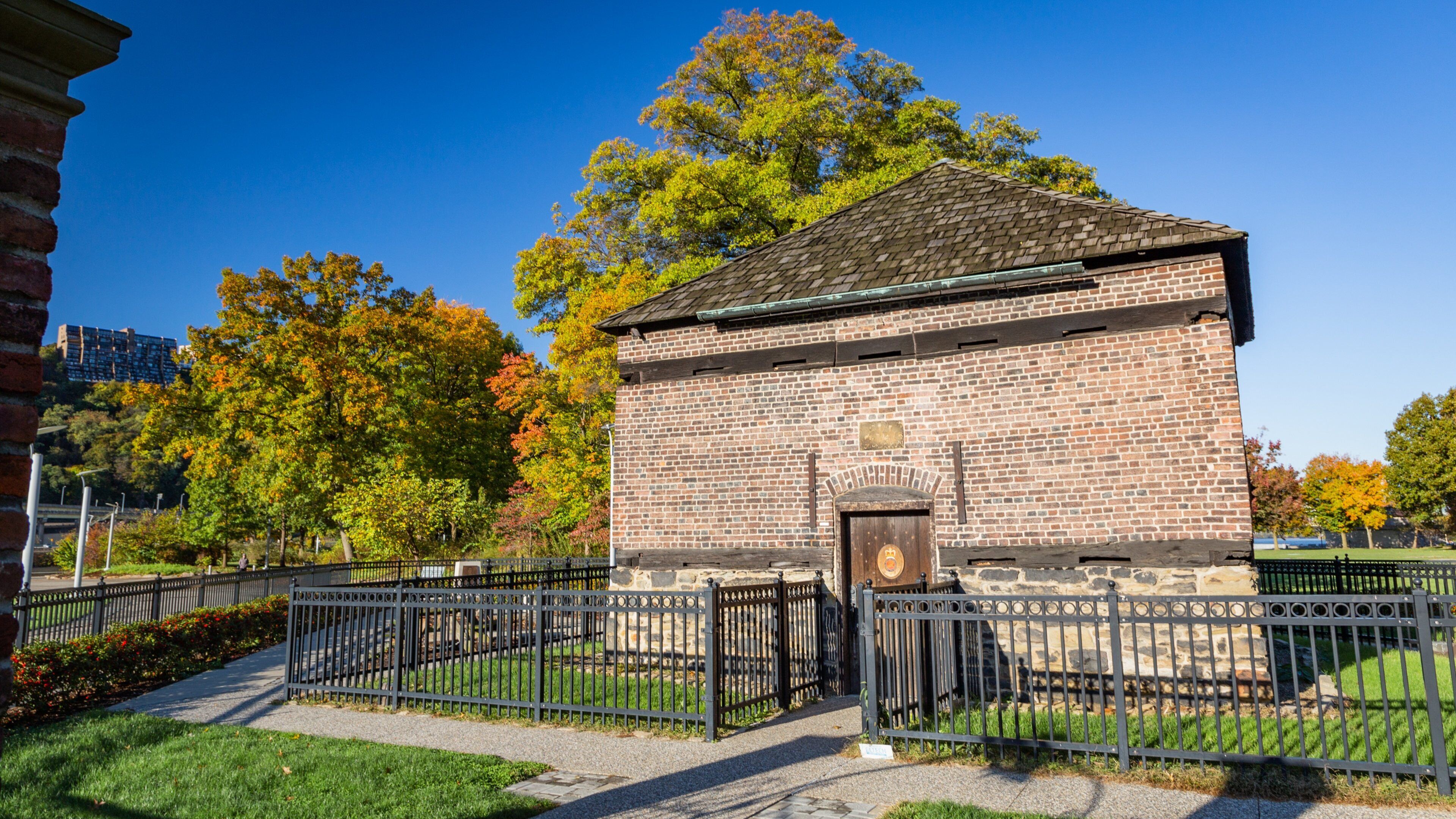 Fort Pitt Block House featuring heritage elements