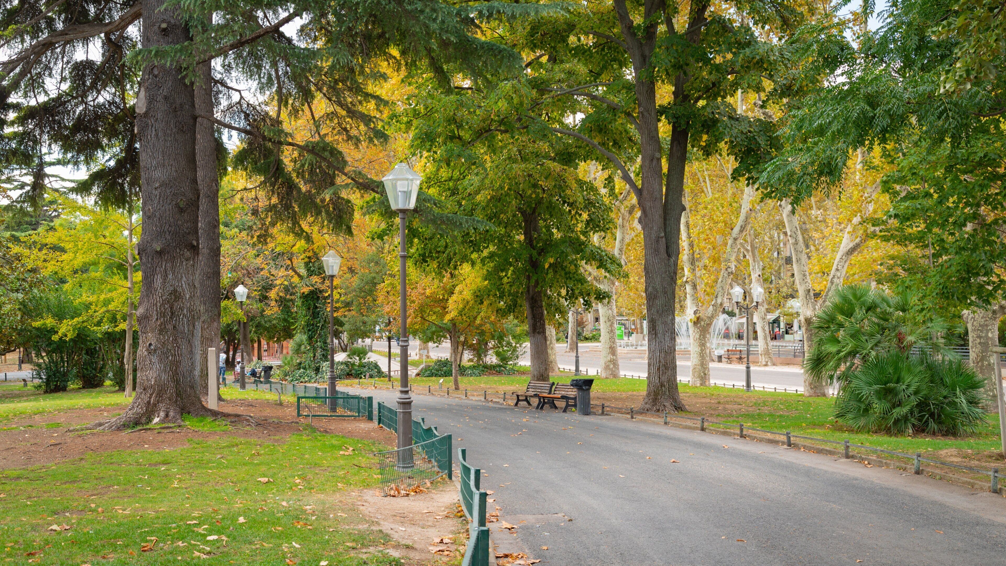 Champ de Mars Garden