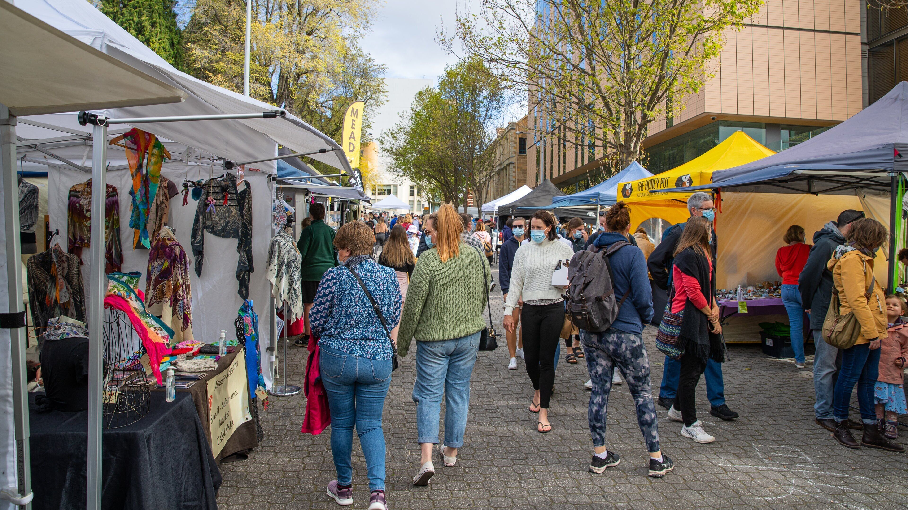 Salamanca Market featuring street scenes and markets