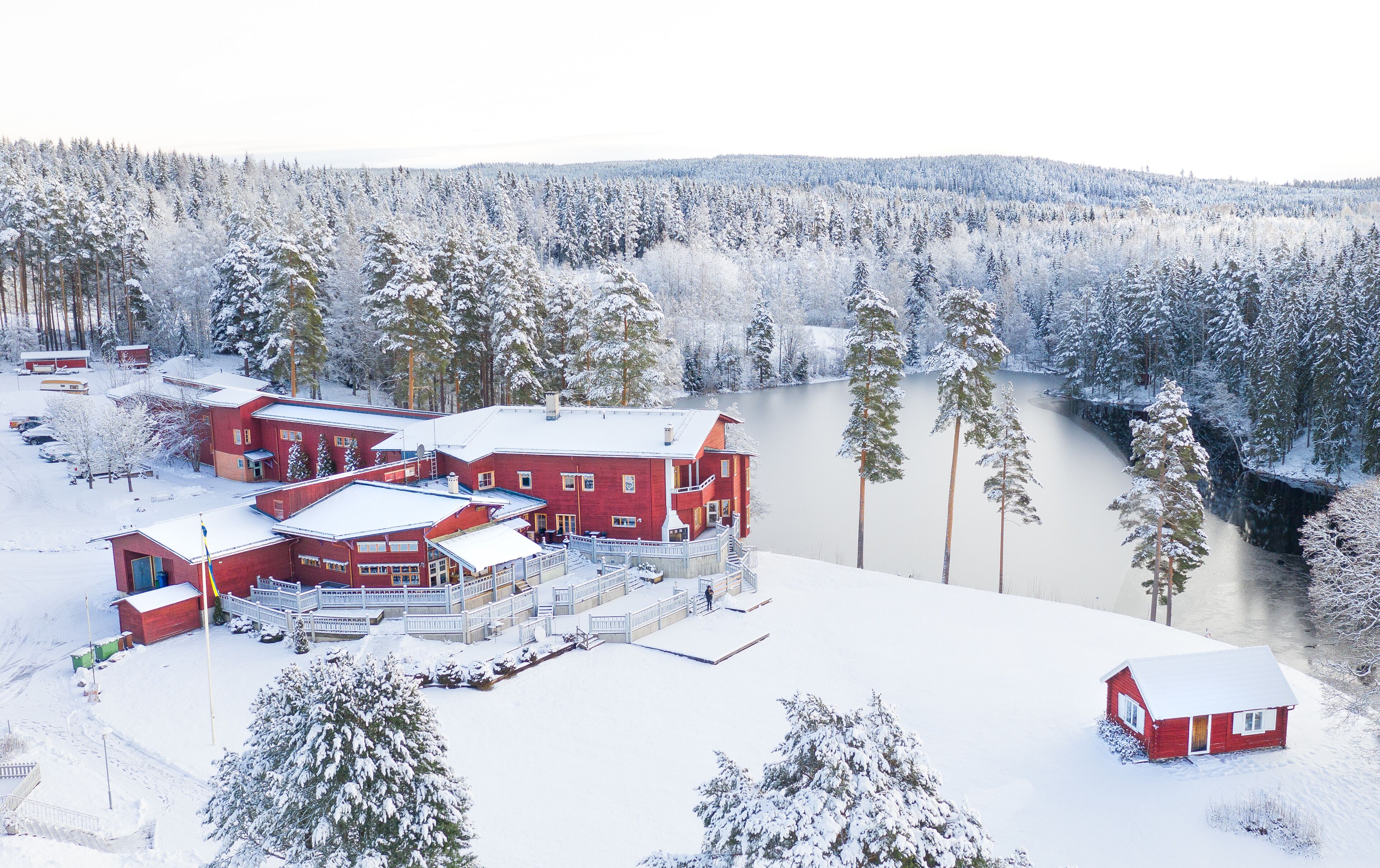 Winter has come to Smedjebacken
.
.
.
.
#villagladtjärn #smedjebacken #dalarna #sweden