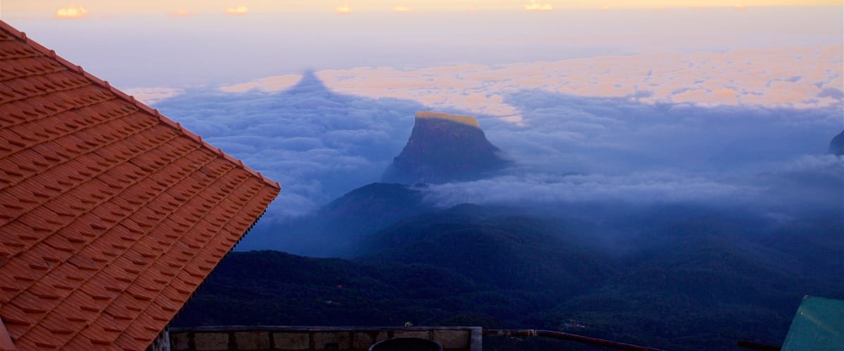 Sri Lanka qui includes coucher de soleil et scĂšnes tranquilles