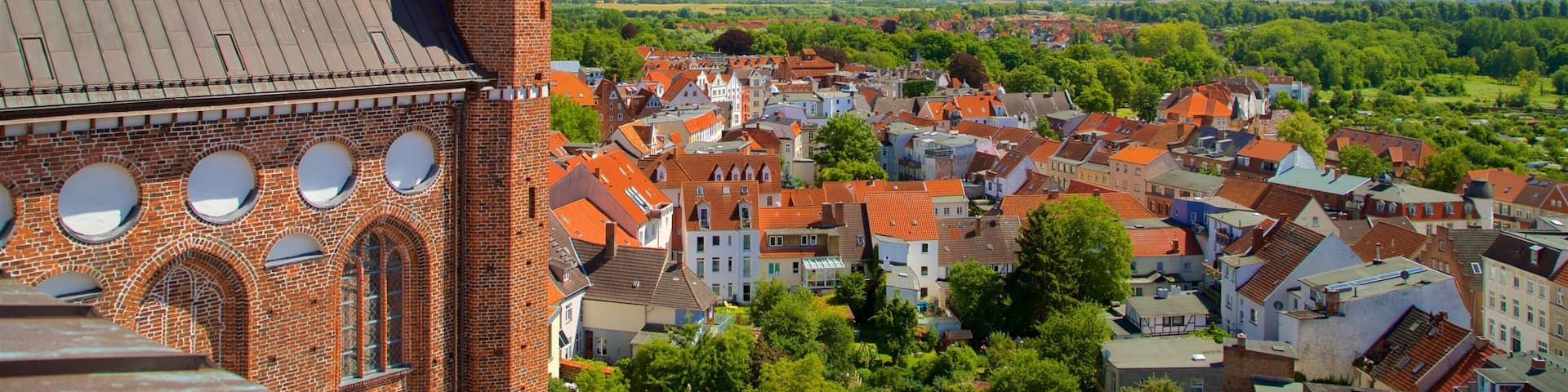 Église Saint-Georges montrant panoramas, petite ville ou village et scènes tranquilles