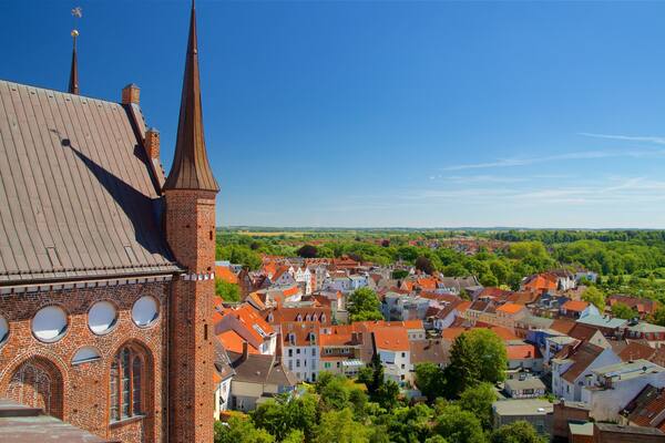 Chiesa di San Giorgio caratteristiche di paesaggi rilassanti, vista del paesaggio e piccola città o villaggio