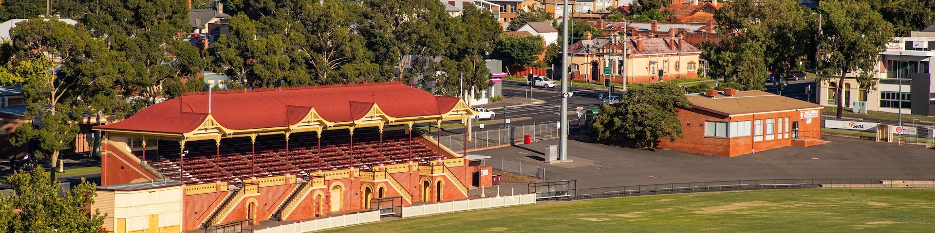 Queen Elizabeth Oval featuring landscape views and a garden