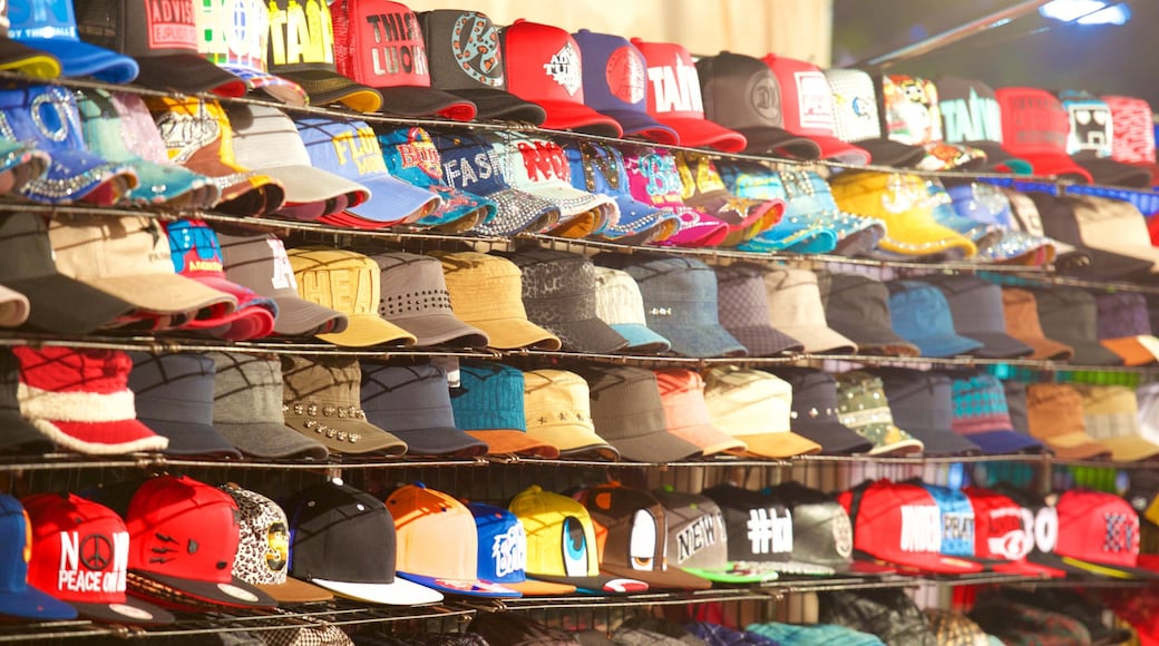 Tainan showing shopping