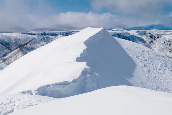 Winter on Mt Feathertop, 2nd highest peak in Victorian Alps, Australia