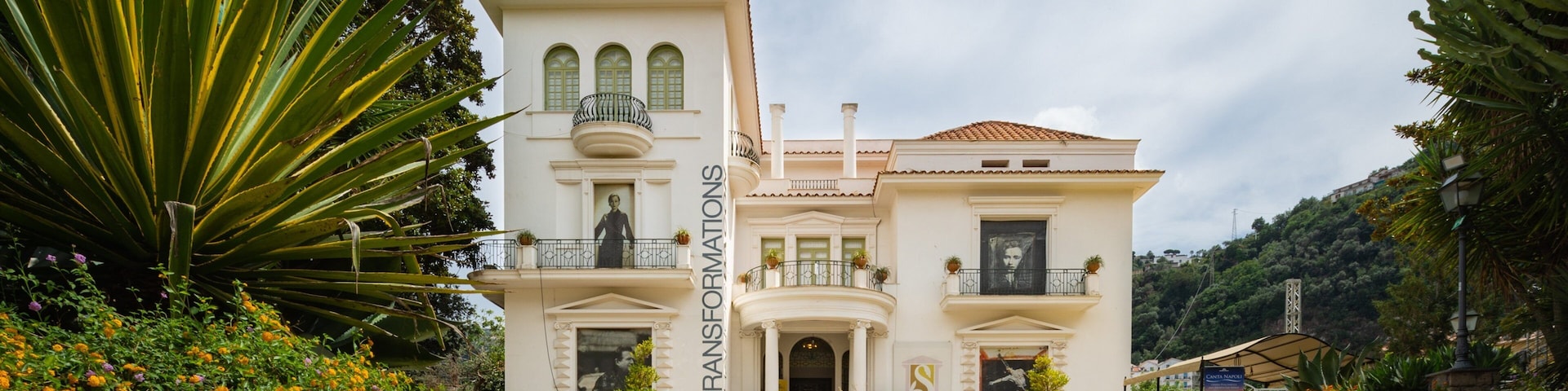 Sorrento Foundation featuring flowers, a garden and heritage architecture