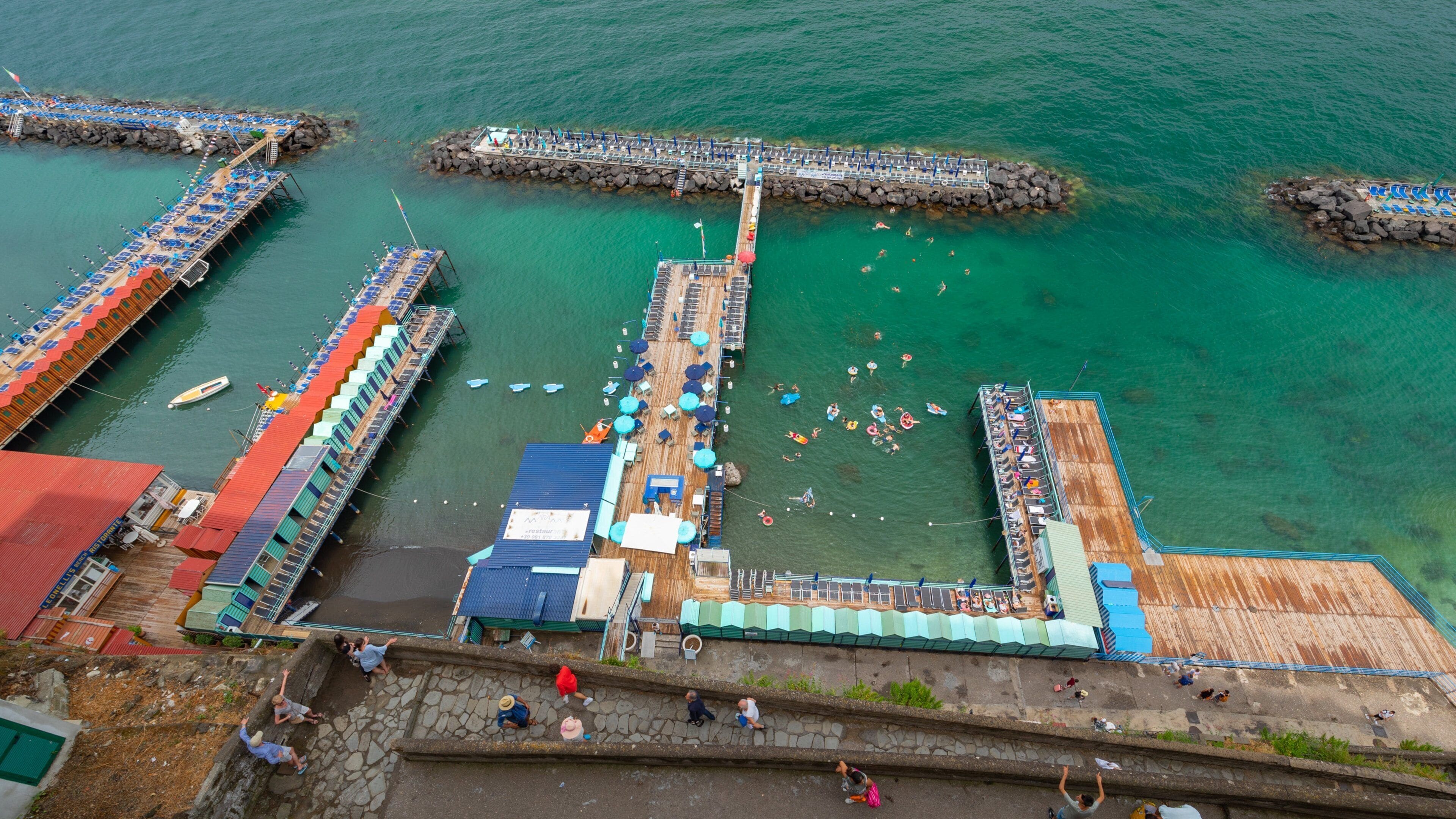 Sorrento Lift showing general coastal views