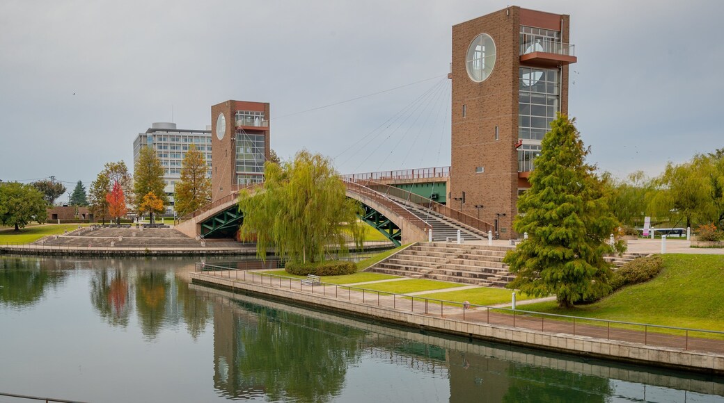 Tomi Canal Kansui Park which includes a park and a pond