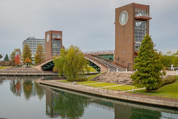 Tomi Canal Kansui Park which includes a park and a pond