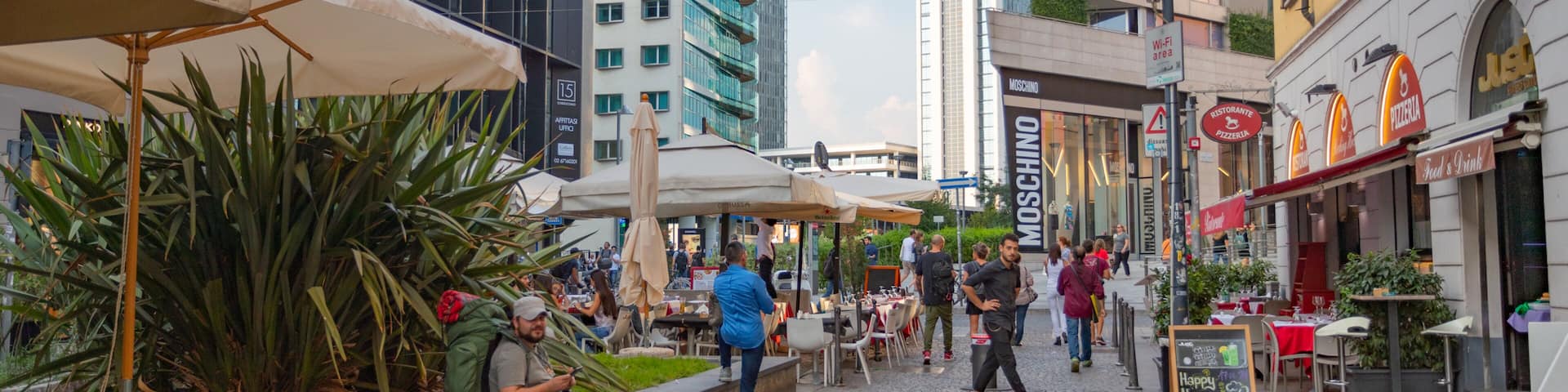 Corso Como showing a city