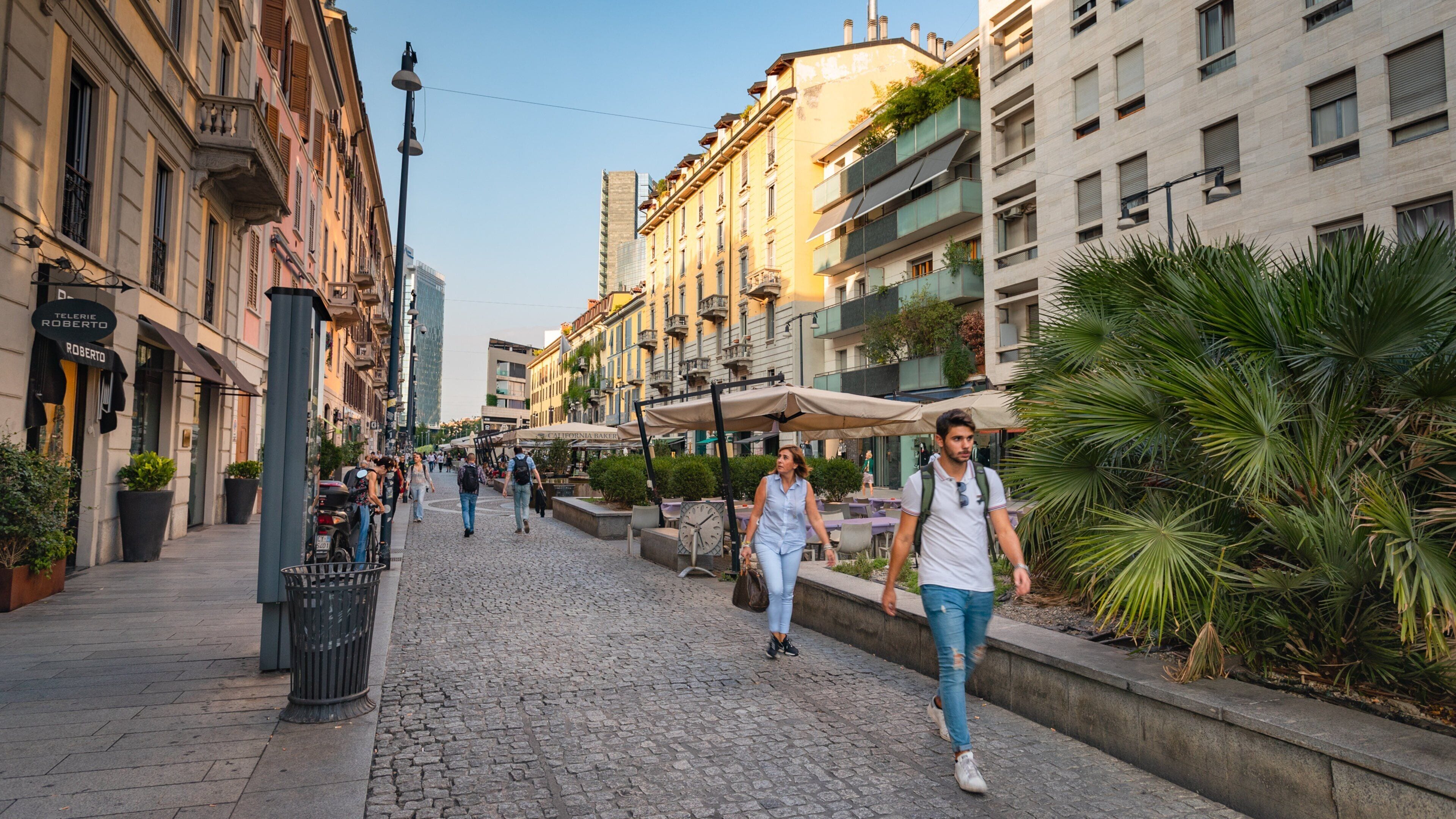 Corso Como showing street scenes as well as a couple