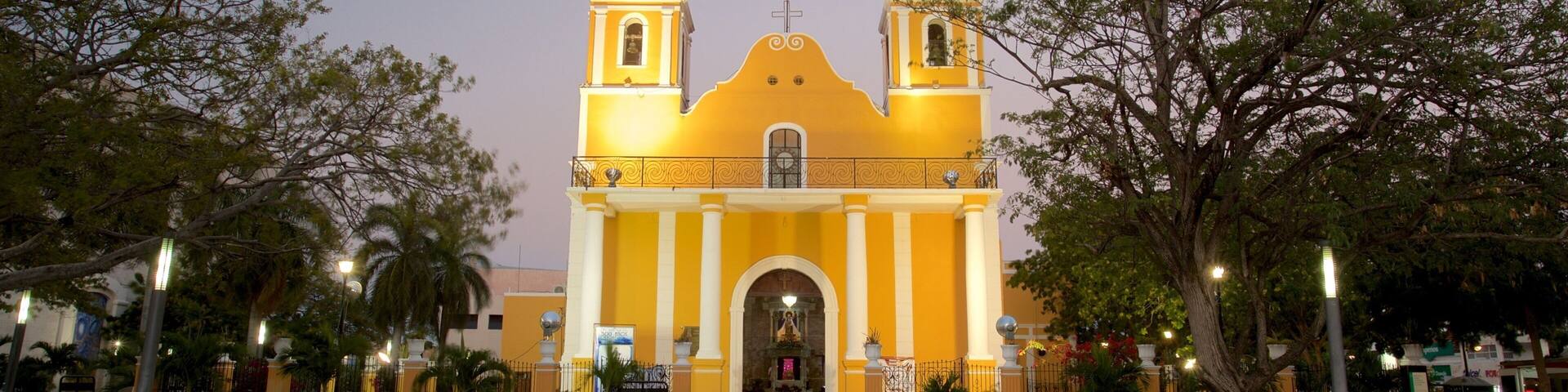 A church with two towers and a large arched entrance.