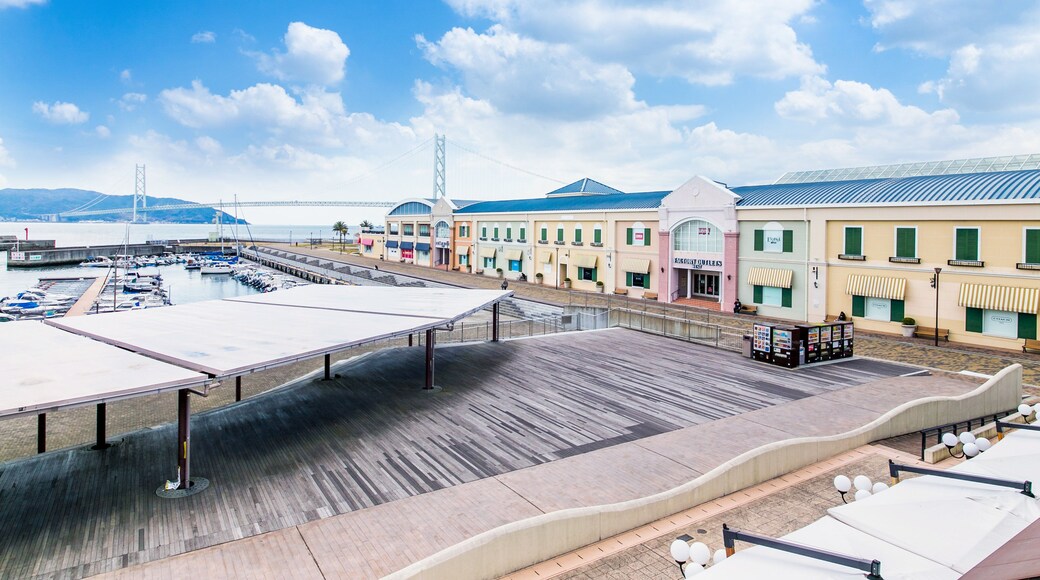 Mitsui Outlet Park featuring a bay or harbor