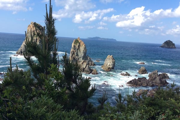 Scenic views everywhere in Japan, everywhere you look. Such a beautiful country!
#BeachTips