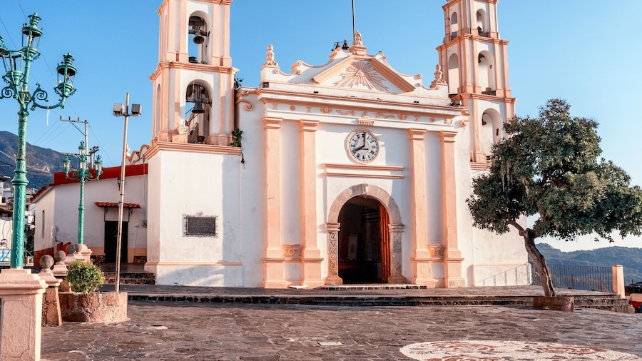 Ăglise Parroquia Nuestra Señora de Guadalupe
