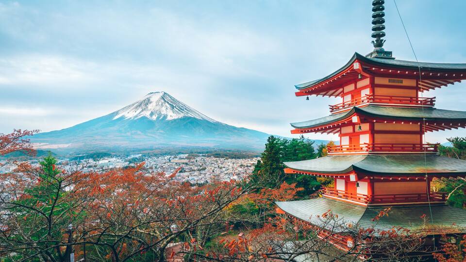 Mount Fuji, Chureito Pagoda in Autumn