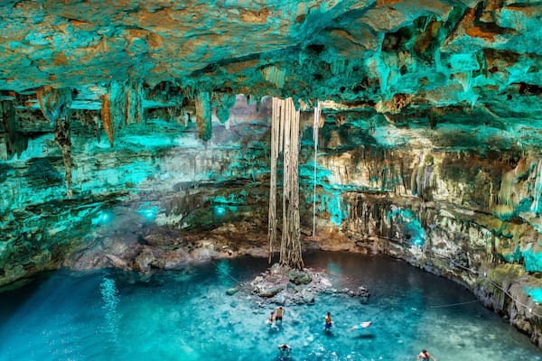 Cenote Samula,.Yucatan,Mexico