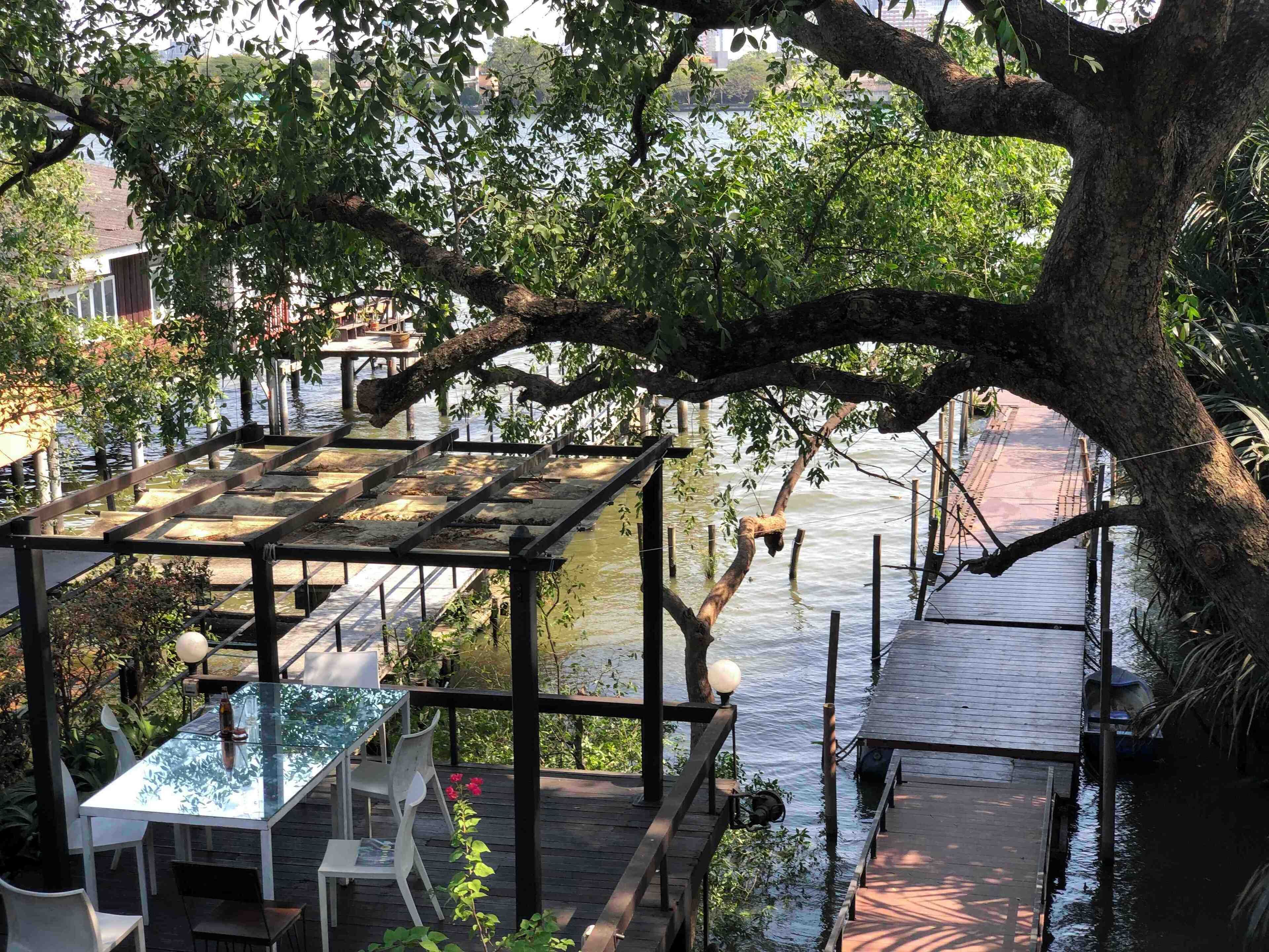 This is one place that I would love to stay on my next visit. The river front view is amazing, staff are friendly and the food awesome.