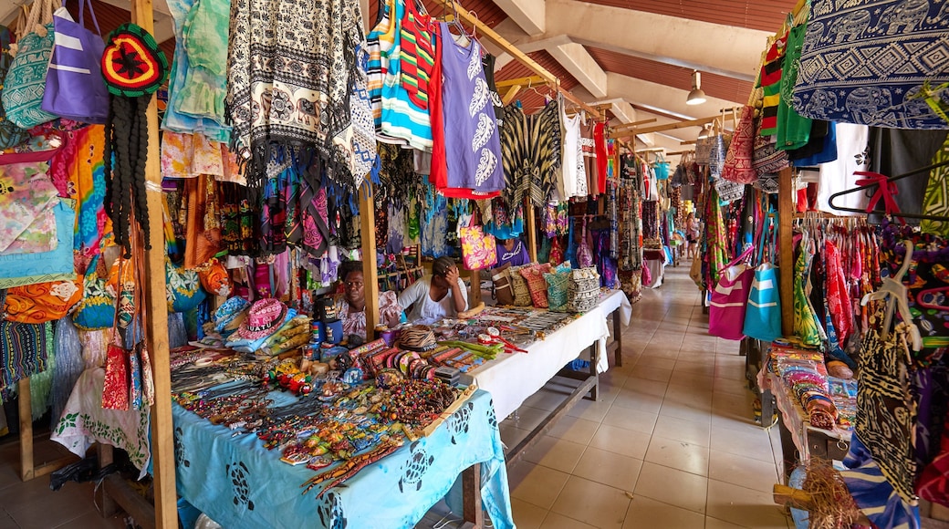 Port Vila Market featuring markets and interior views
