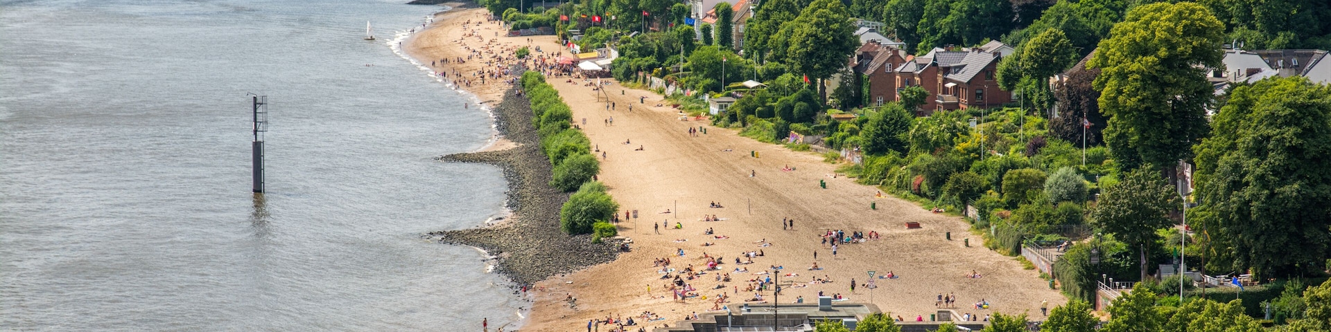 Der Elbstrand in Hamburg-Övelgönne