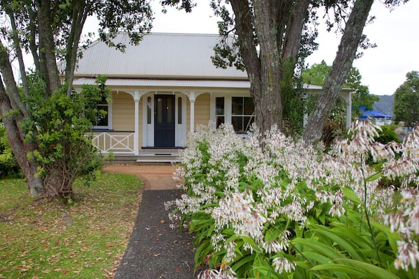 Whangarei welches beinhaltet Haus, Park und historische Architektur