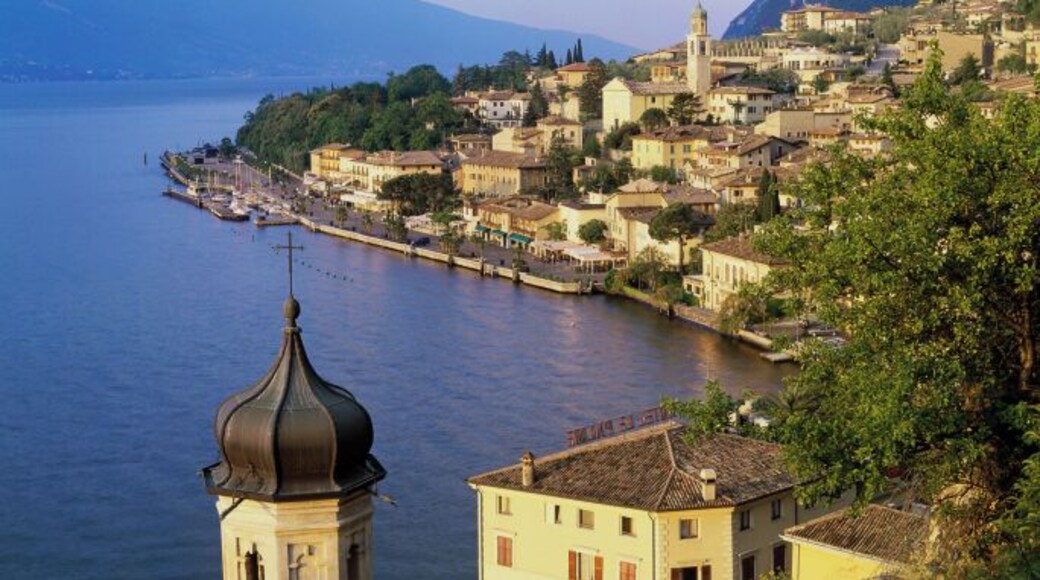 Pelabuhan Limone Sul Garda