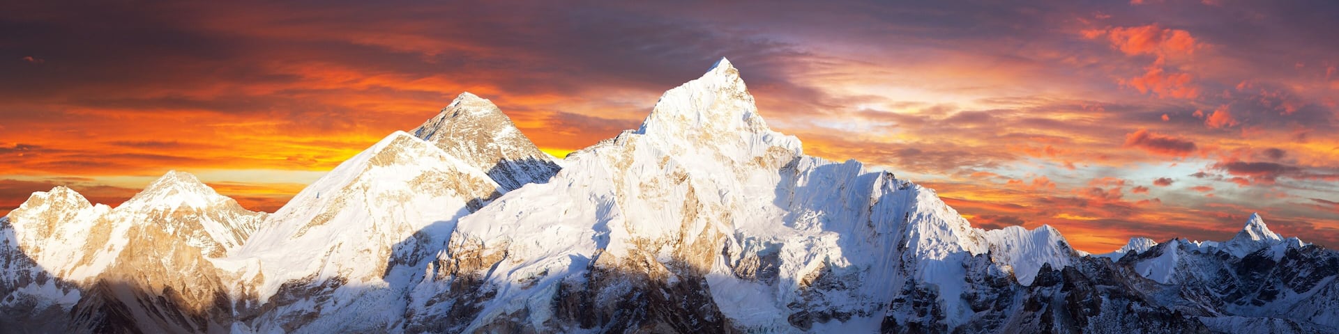 mount Everest sunset panoramic view