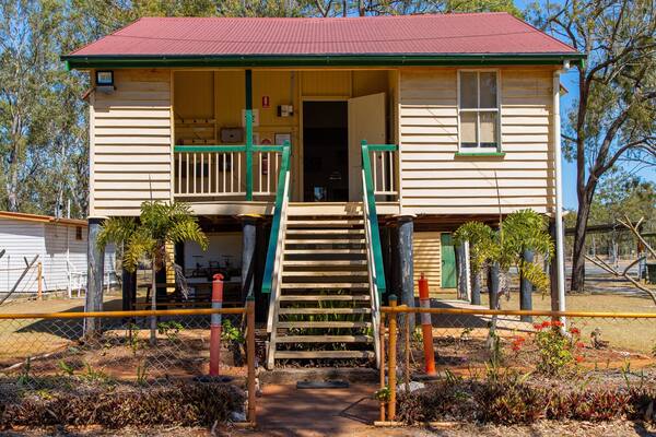 Calliope River Historical Village showing a house