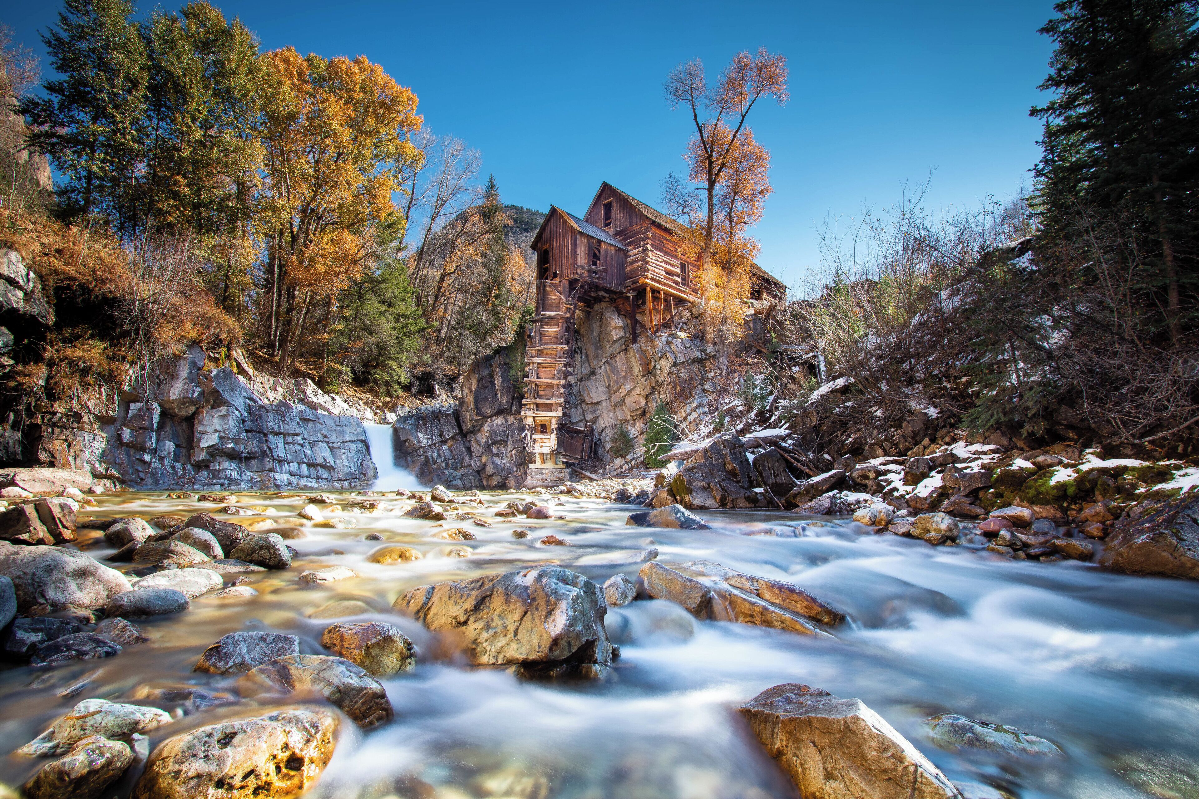 I finally made it out to the Crystal Mill. I have to say, living in Colorado I've seen some amazing places, but this Colorado icon may be my favourite of all time.