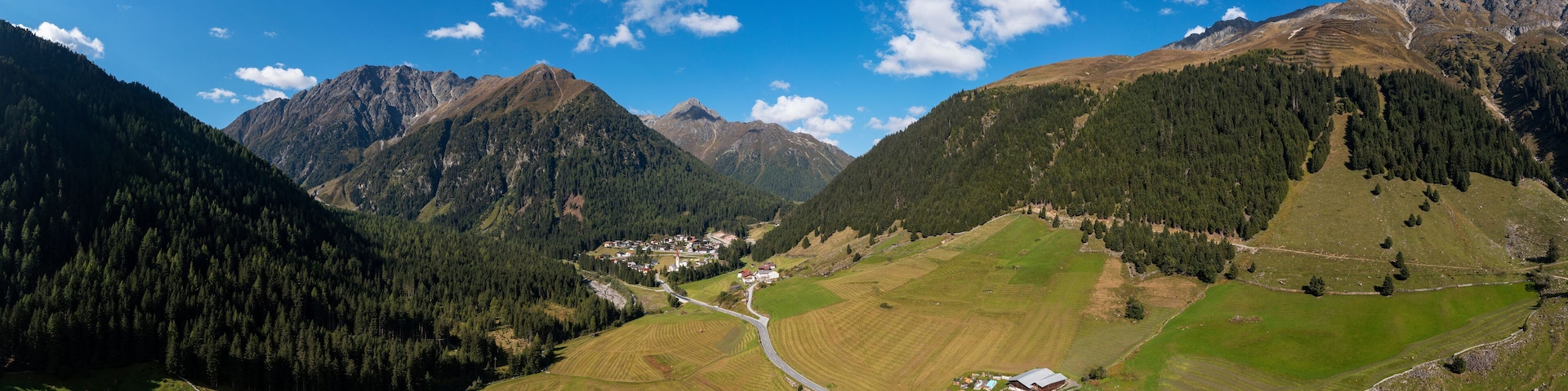 Austria, Tyrol, Sankt Sigmund im Sellrain, Aerial panorama of Sellrain Valley in summer