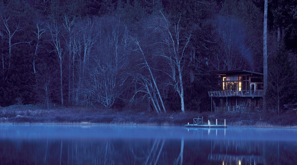 Gunflint Lake cabin, Cortes Island, Vancouver Island, British Columbia, Canada.