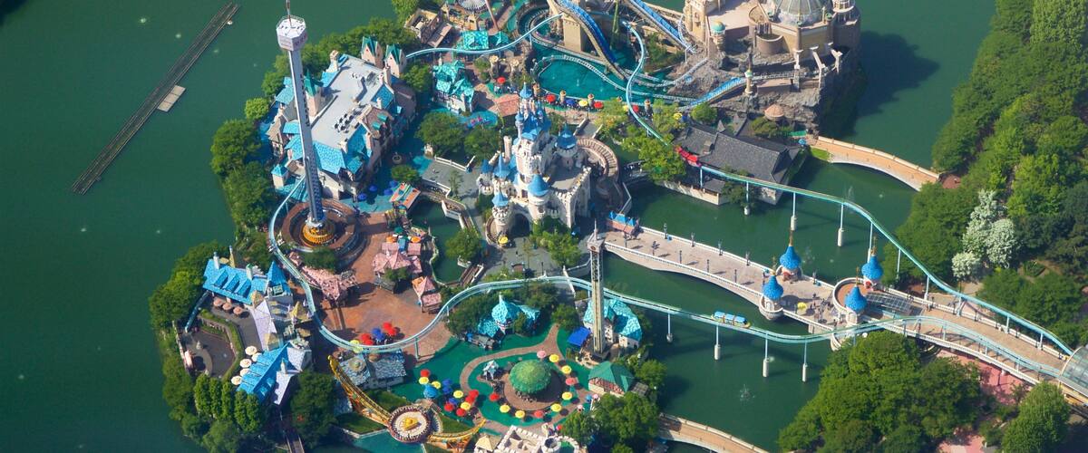 Lotte World Premium Tower welches beinhaltet Fahrten