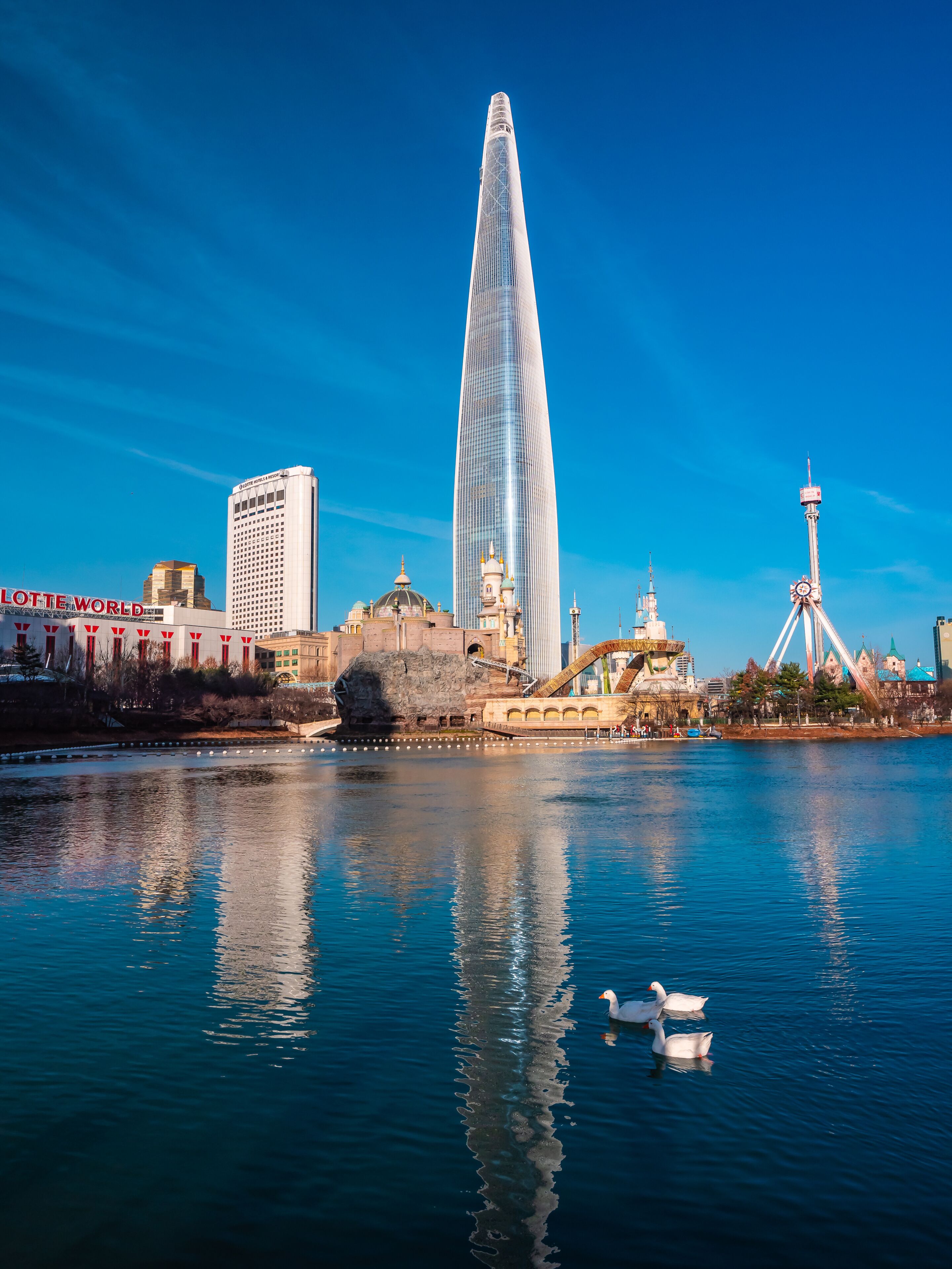Seoul, South Korea : 8 December 2018 Beautiful architecture building Lotte tower is the one of landmark in Seoul City