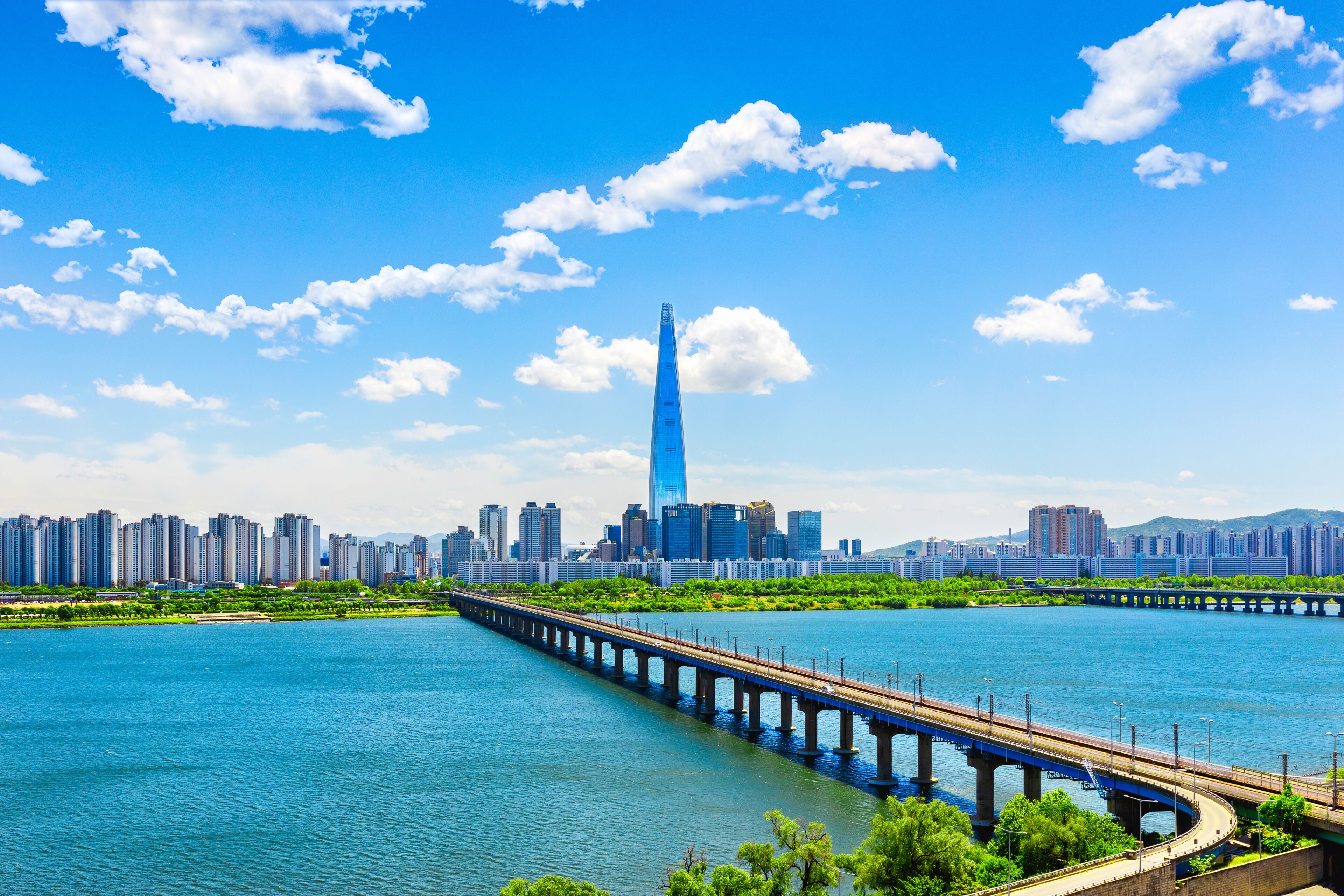Aerial view cityscape of Seoul, South Korea. Aerial Viewpoint  Lotte tower