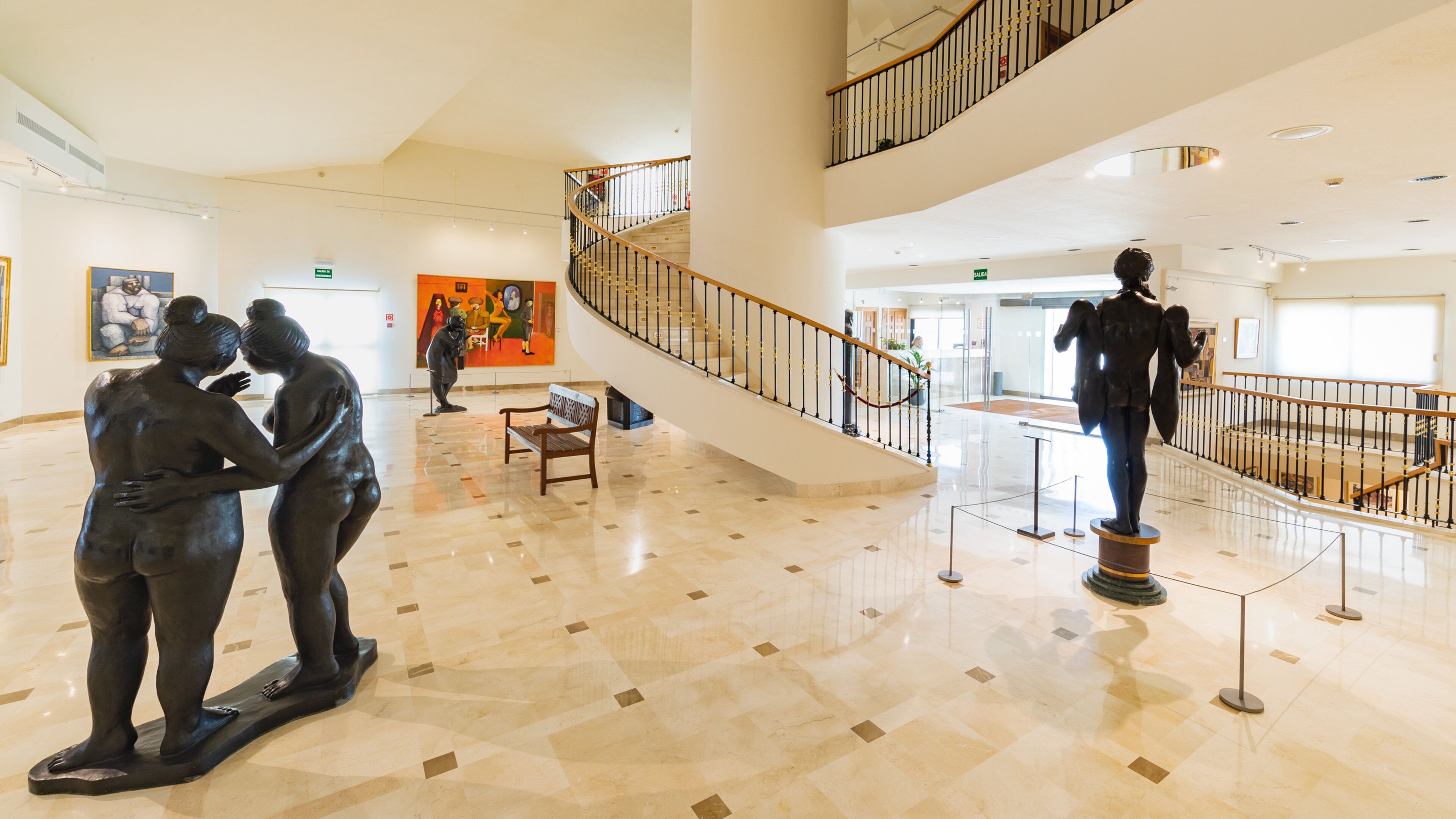 Ralli Museum featuring art and interior views