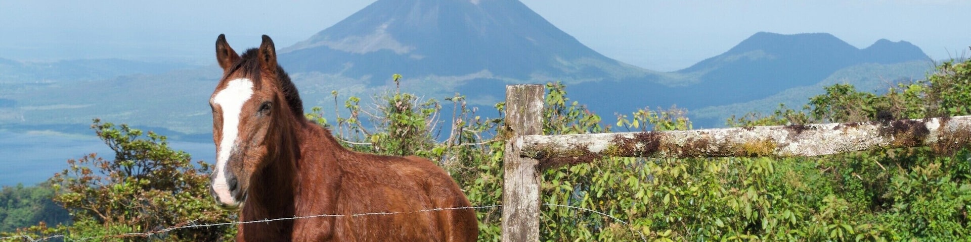Nice afternoon up at Mirador Lodge, outside of Monteverde. Volcan and Lake Arenal in background. #lifeatexpedia