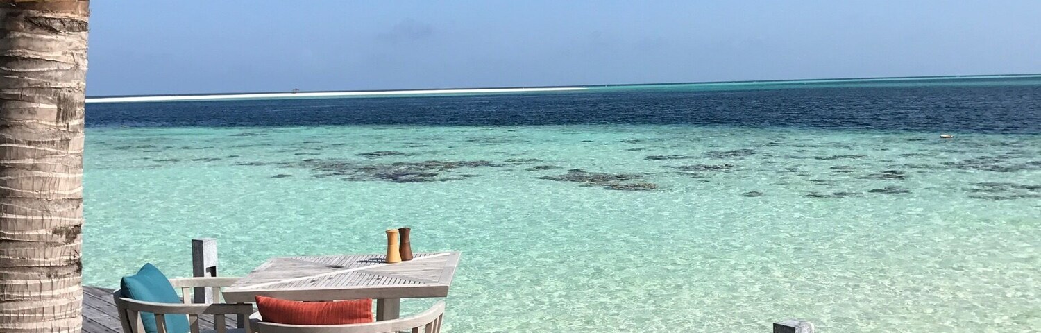 Hurawali is an amazing experience. The color of the water is remarkable. On site underwater restaurant is expensive but worth every penny. #Lifeatexpedia