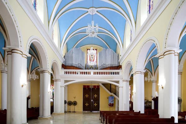 Cathedral of Our Lady of Guadalupe which includes heritage elements, interior views and a church or cathedral