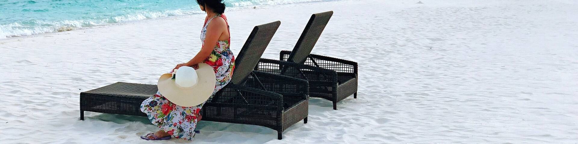 #sand #bluesea #ocean #palm #seascape #sun #beachlover #palms #sandandsea #seabreeze #seaside #whitesands #beachday #walksonthebeach #undefined #sunrise #sunsetsky #bluesky #sunset_lovers #sunset_stream #sunsetmadness #sunse #landscape #sunsets #undefined #instasky #cloudly #clouds
#beachtips