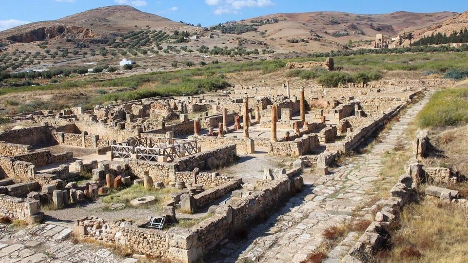 When Tunisia was Roman..
Old stones.. Gold Story ✨
Located in the Northwest of Tunisia, this place was a beautiful Roman City in 203 BC.