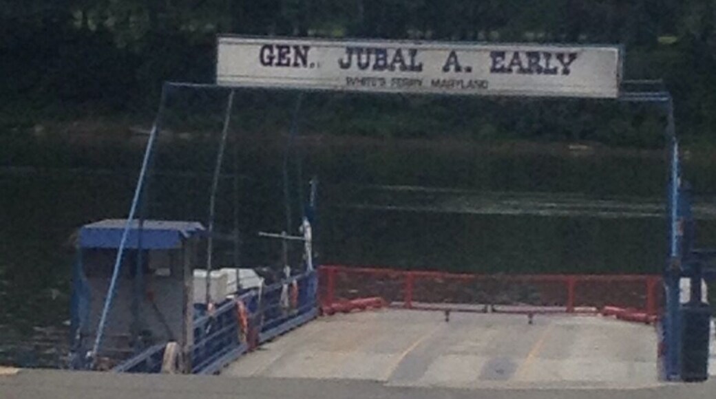 Whites Ferry crossing the Potomac River near Leesburg, Virginia