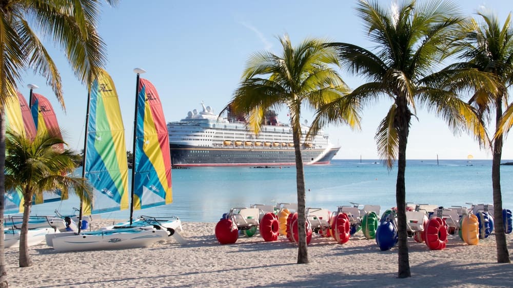 Well maintained beach resort by #disney #cruise #beach #familyfun #disneywonder #bahamas
